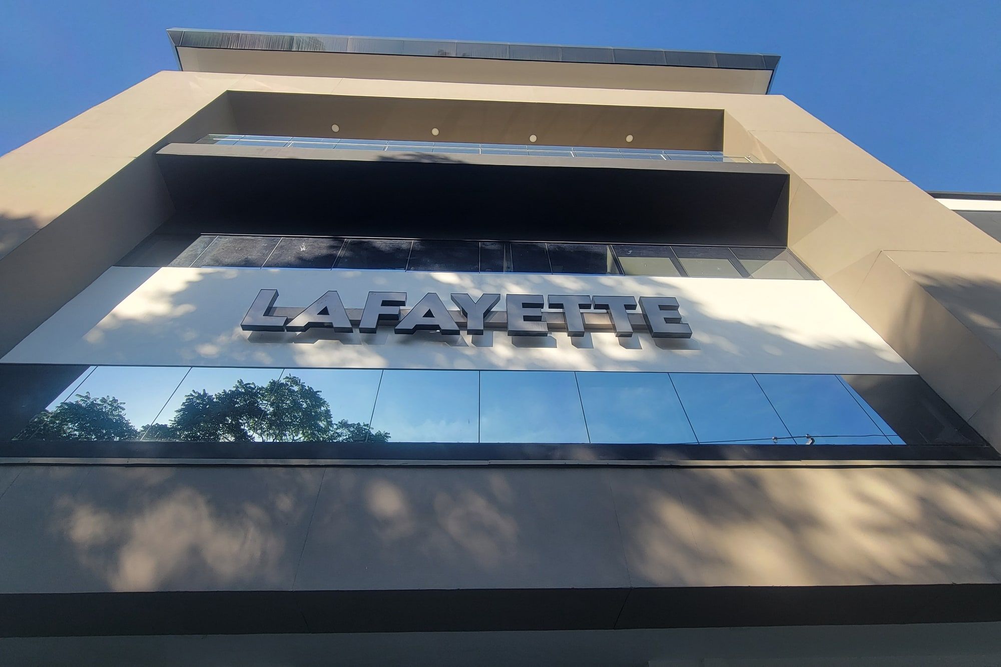 Fachada del edificio Corporativo Lafayette